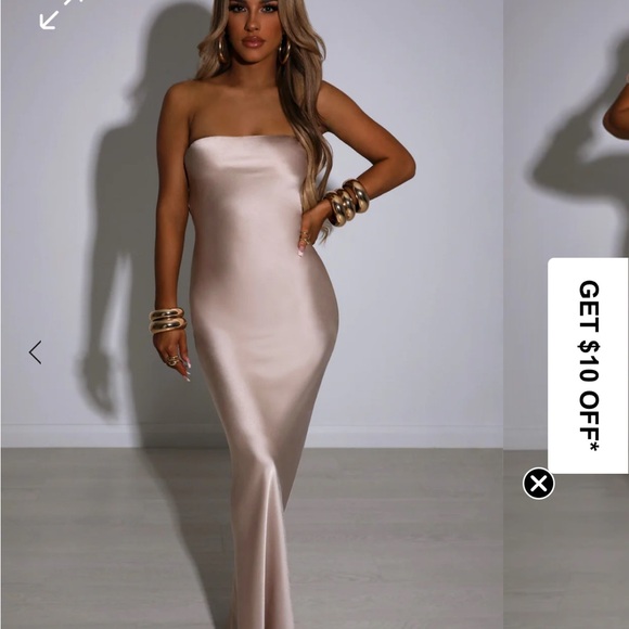 Elegant Strapless Satin Gown - Picture 1 of 2